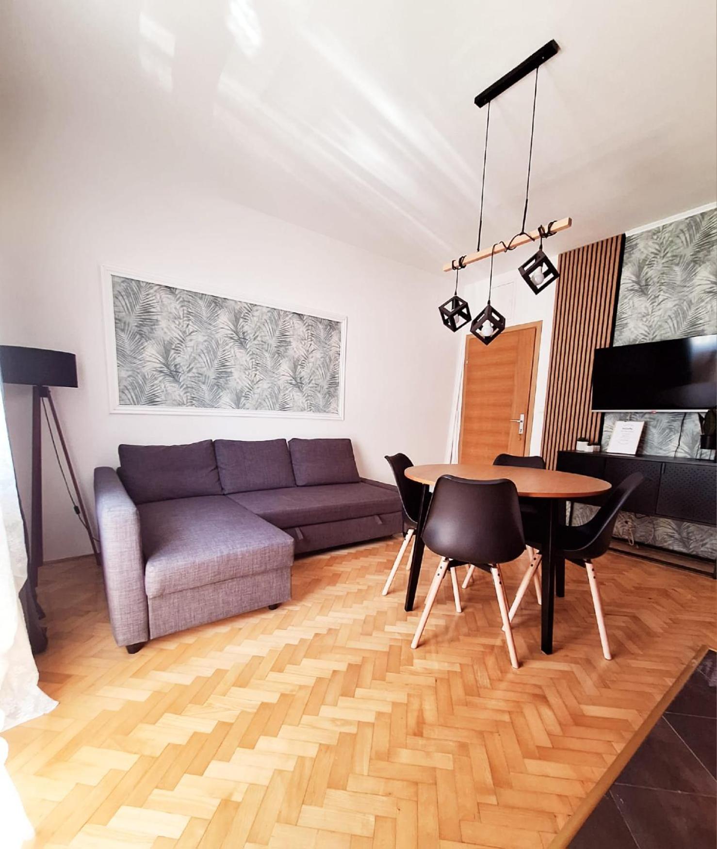Lucy - Free Private Parking Appartement *