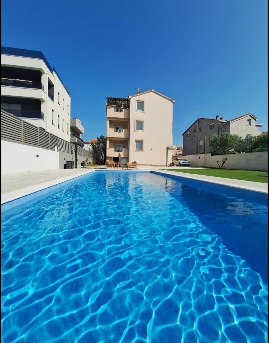 Apartment Lucy With Heated Pool & Free Private Parking Zadar