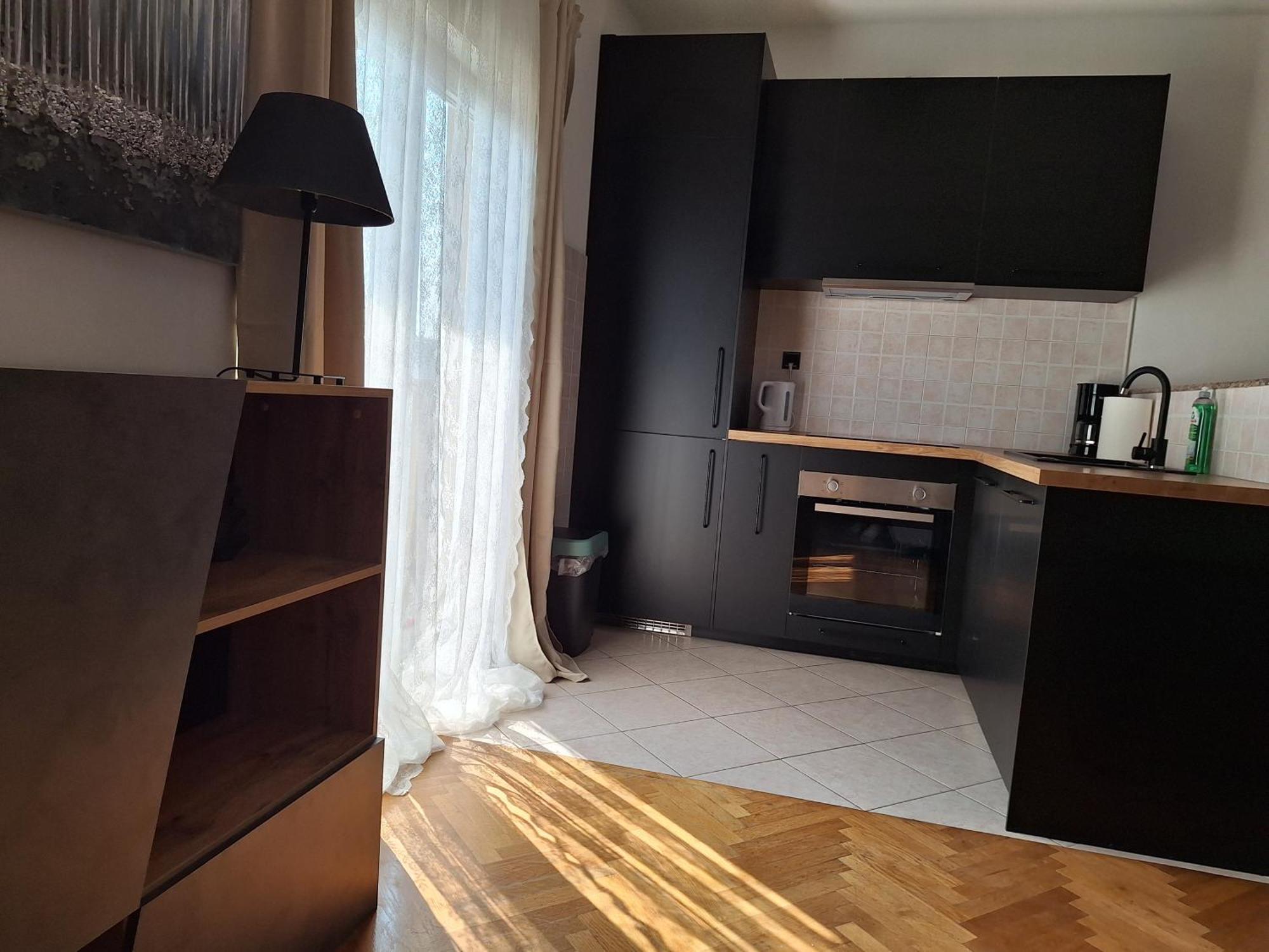 Lucy With Heated Pool & Free Private Parking Apartment Zadar